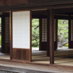 Traditional-Japanese-Tearoom-in-Formal-Garden-000020560906_XXXLarge